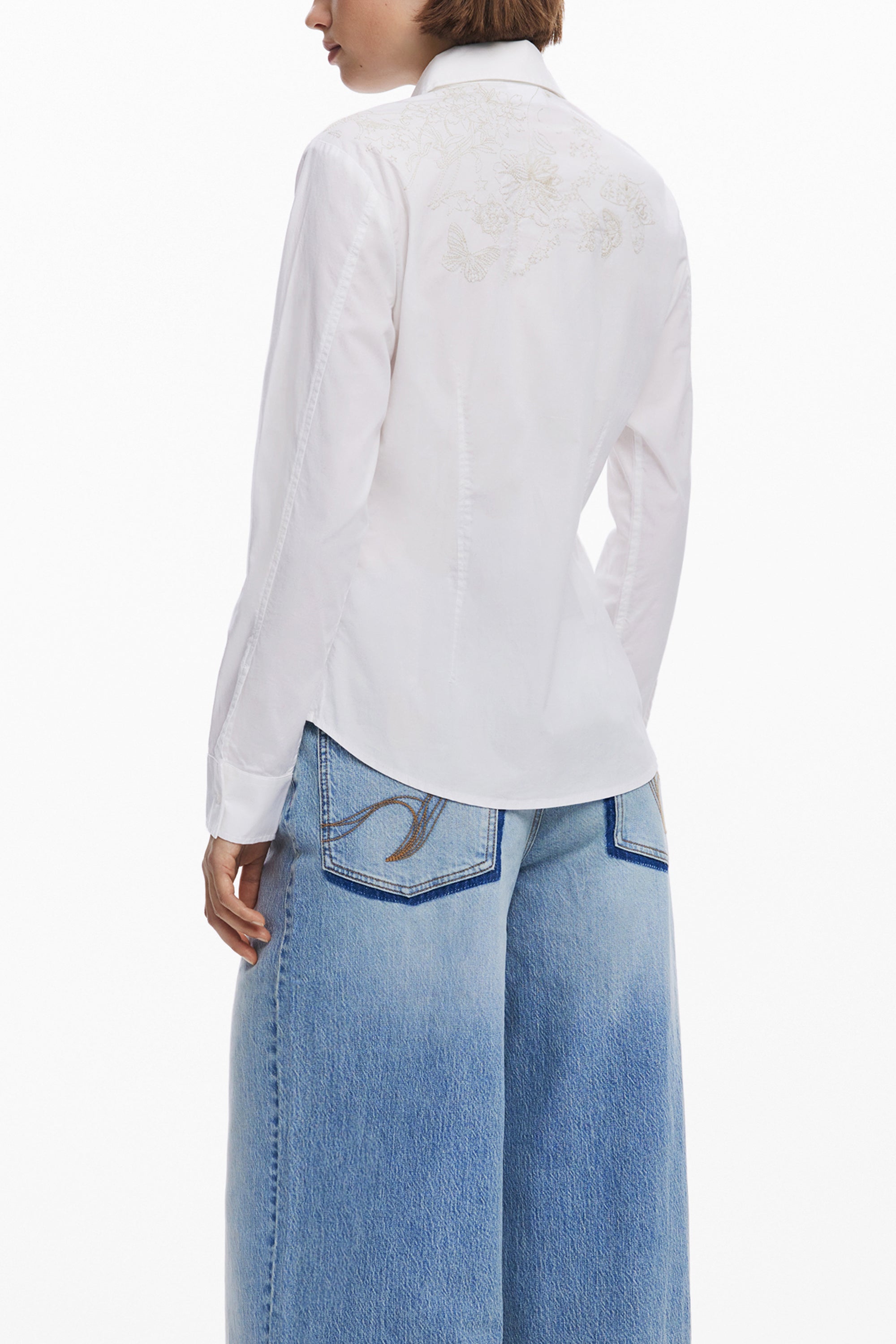 DESIGUAL Langarmshirt Damen Weiß – Italienischer Kragen mit Stickerei | soulluna.de Zweitbild