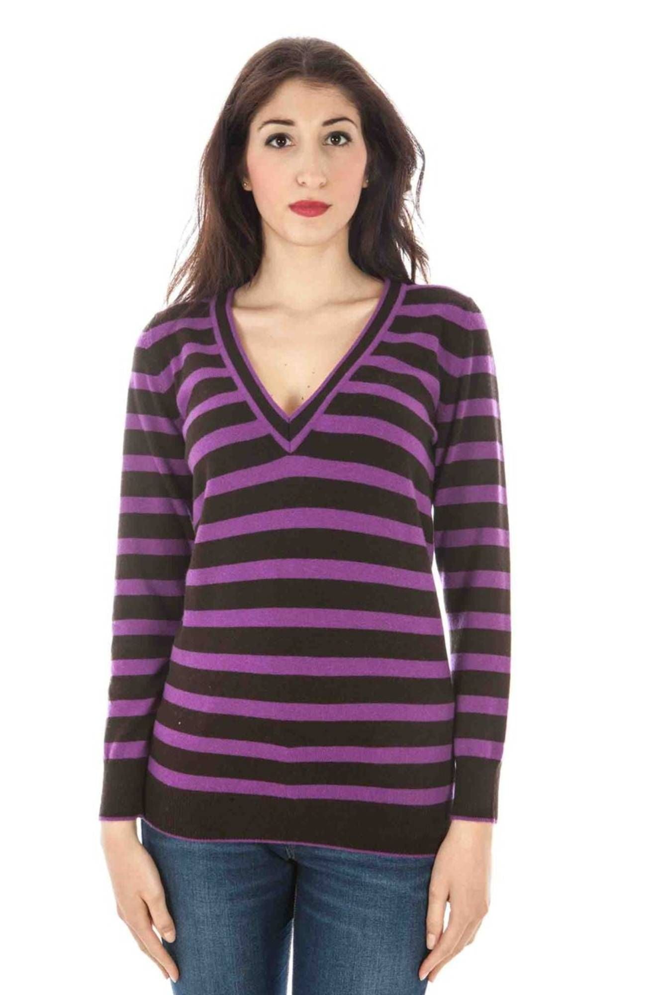 Fred Perry Damenpullover schwarz – V-Ausschnitt aus Wolle & Kaschmir | Herbst/Winter Zweitbild